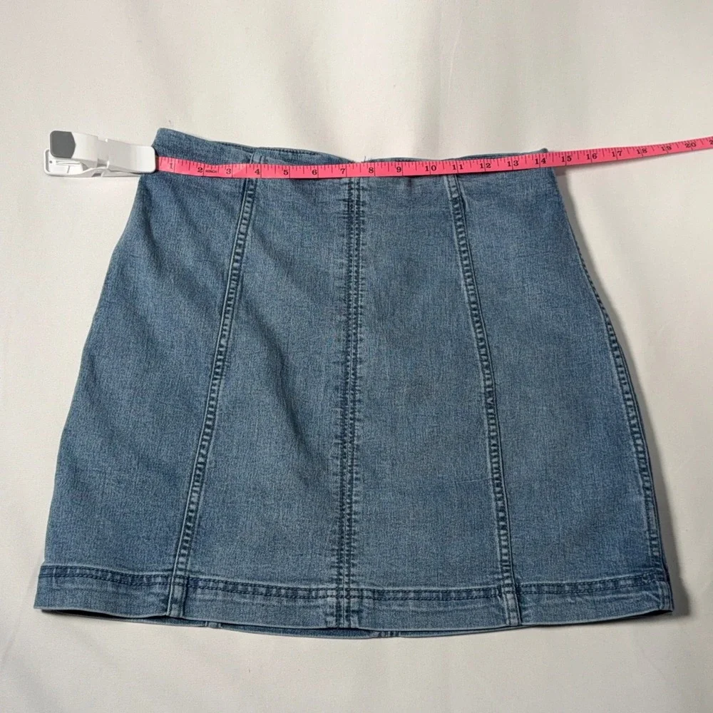 Free People Denim Skirt Women's 10 Blue A-Line Mini Seamed Back Zip‎ Boho Casual